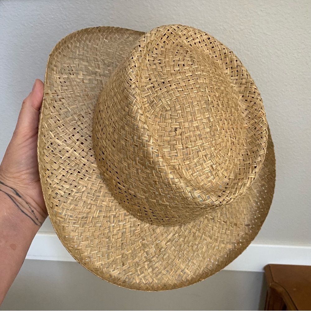 Ashworth, straw hat, woman adjustable, sizing unisex warm weather